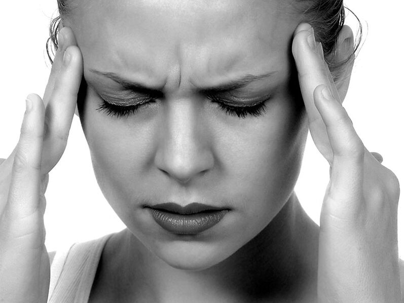 Headaches are one of the symptoms of osteochondrosis of the cervical spine